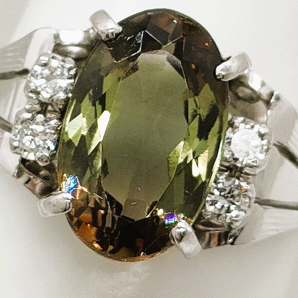 Andalusite Ring 1.69 Ct. 18K White Gold | The Natural  Jewelry Ring Gold White gold Olive Andalusite 4105462